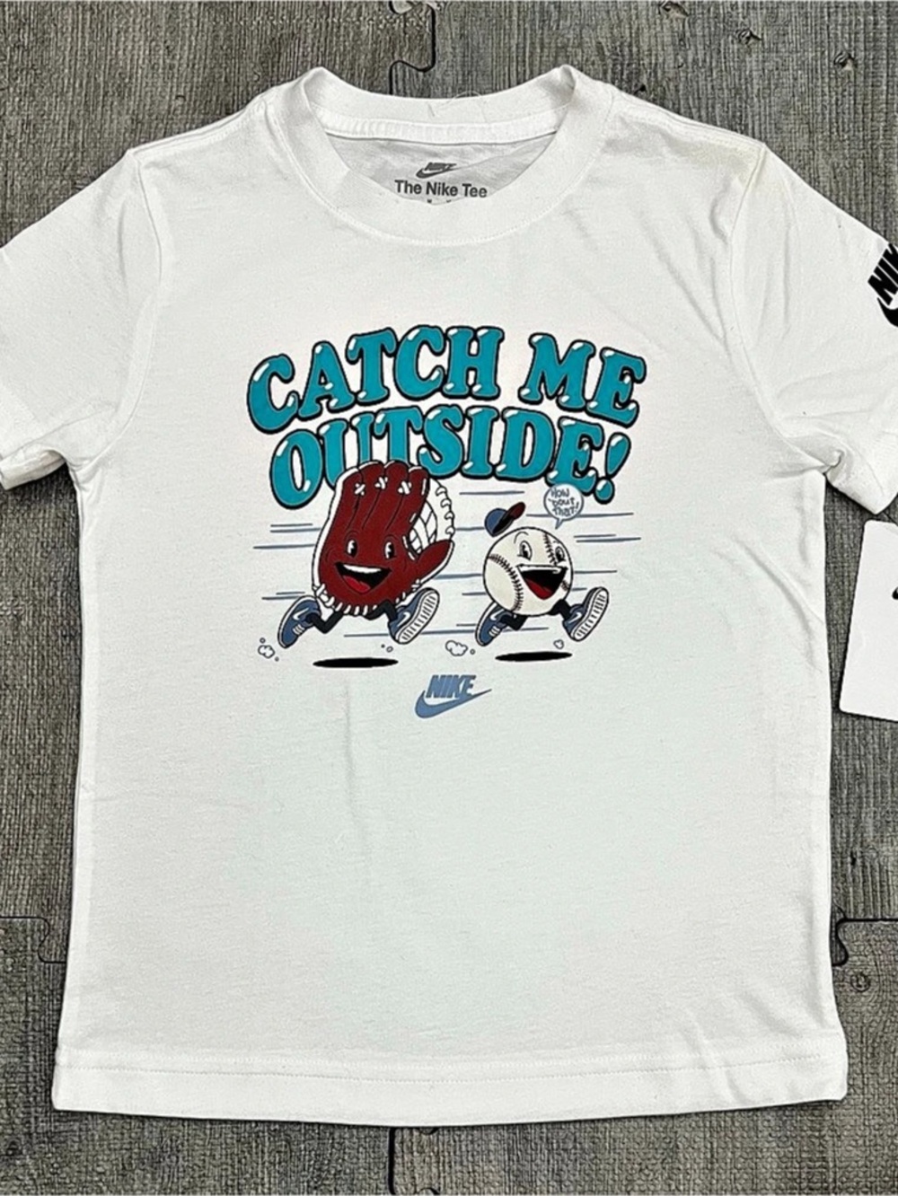 Nike Catch Me Outside Graphic T-Shirt Tee White & Blue Boys Medium